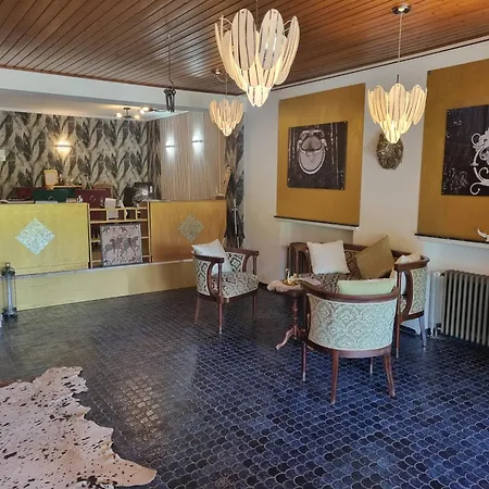 Buellers Hoehe Wohnen Beim Kunstgraf & Fotograf Penzion Reinhardshagen